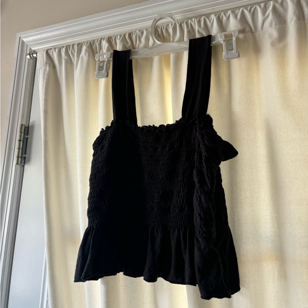 Urban outfitters crop top size M